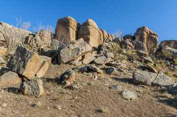 Felslandschaft in der Wüste Gobi in der Mongolei