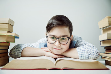 kid reading books