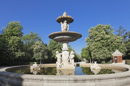 Fountain, Retiro Park, Parque del Buen Retiro, Madrid, Spain