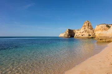 Photo sur Plexiglas Plage de Marinha, Algarve, Portugal Plage de Marinha avec une belle eau turquoise, Algarve Portugal