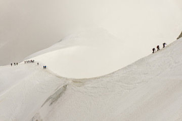 Crête de neige de l& 39 Aiguille du Midi dans le massif du Mont Blanc.