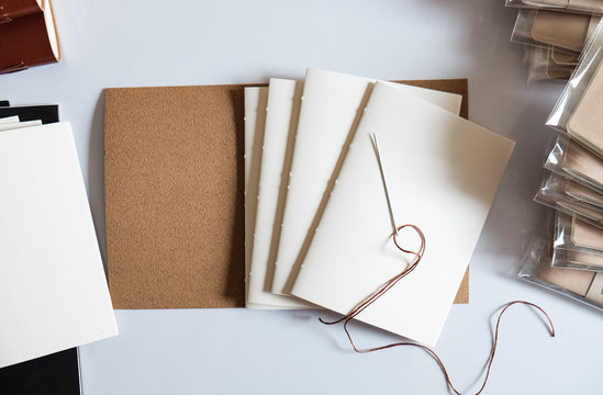 Process to made a leather book cover, diy