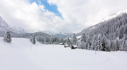 Fototapeta na wymiar Dolomites panorama