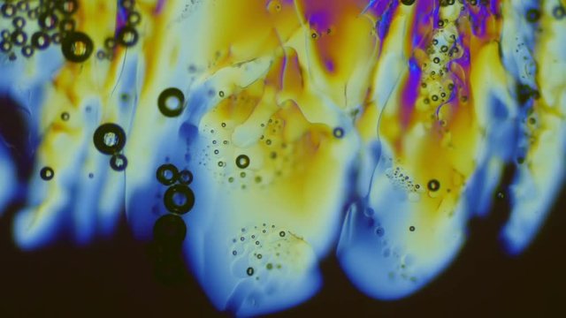 Melting ice under polarized light microscope