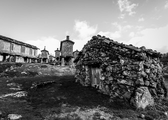 Granaries in Lindoso