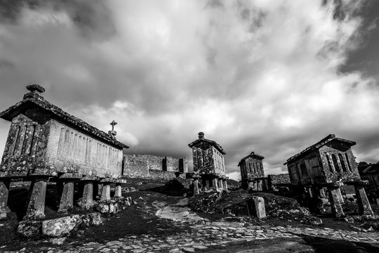 Horreos - Lindoso