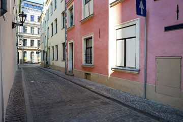 Fototapeta na wymiar Empty streets of Riga old town.