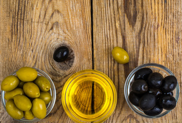 Olives with olive oil