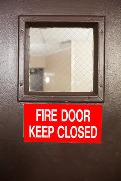 Fire Door Keep Closed Sign