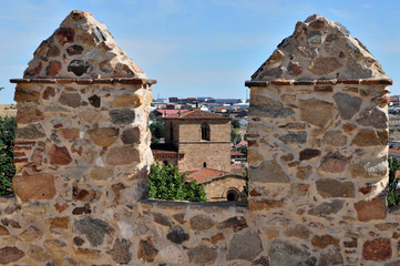 Vista de los exteriores de la ciudad de Avila desde sus murallas, España