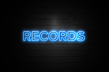 Obraz premium Records neon Sign on brickwall