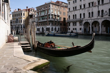 Fototapeta na wymiar View of Venice life