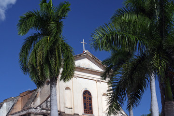 Fototapeta na wymiar Whie church in Trinidad, Cuba