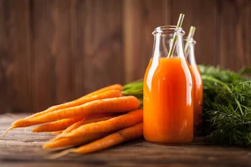 Crédence de cuisine en verre imprimé Jus Jus de carotte bio frais