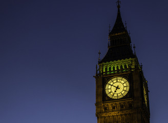 Fototapeta na wymiar british parlament london night