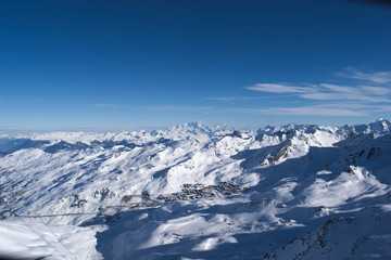 Fototapeta na wymiar France - Alpes - Montagne enneigée 3 - Mont Blanc