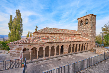 Fototapeta premium Iglesia de San Salvador, de Estilo Románico Rural (Siglo XIII) en el Pueblo de Carabias, Pedanía de Sigüenza, Guadalajara, España