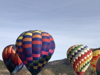 Naklejka premium colorful hot air balloon flight