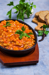 Stewed beans with vegetables