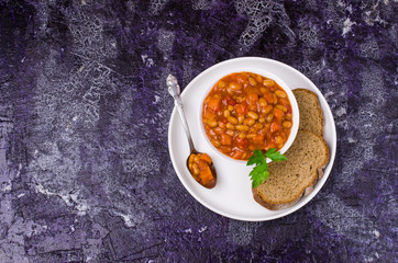 Stewed beans with vegetables