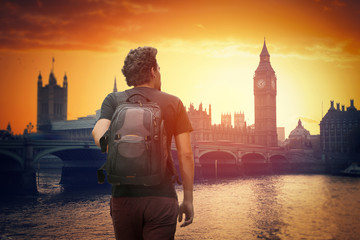 Obraz premium A traveler with a backpack. Big Ben