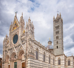 Fototapeta na wymiar Exterior of Siena Dome, Italy