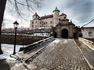 Renesansowy zamek w Nowym Wiśniczu W zimowej scenerii © JDziedzic