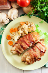 Chicken breast stuffed with champignon