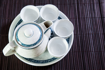  tea pot set on the bamboo mat