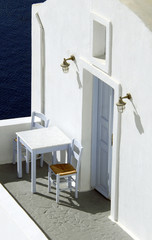 Grêce, maisons à Santorin, vue sur la mer