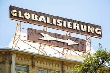 Obraz premium Schild 295 - Globalisierung