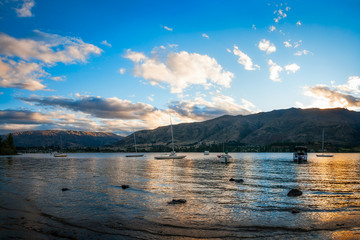 Golden hour at Wanaka Lake in New Zealand