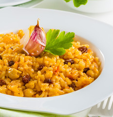 Rice with raisins
