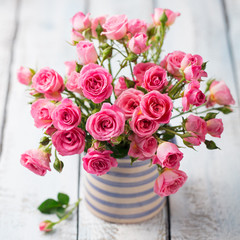 Rose flowers in vase. Beautiful romantic bouquet