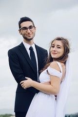 young couple married at hawaii