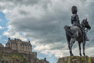 Obraz premium edinburgh, edinburgh castle, scottish history