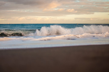 Olas del mar en playa