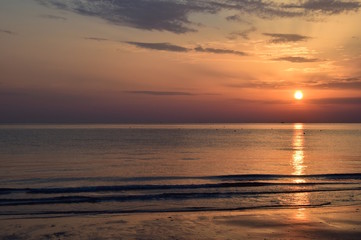 Sonnenaufgang am Meer