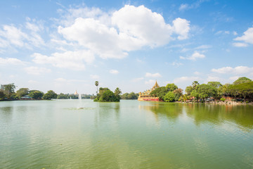 Fototapeta premium The scenery view of Kandawgyi lake in Yangon township of Myanmar.