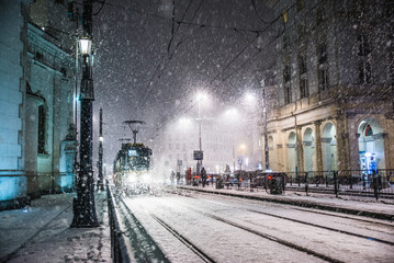 One powerful snow storm one night in Warsaw - obrazy, fototapety, plakaty