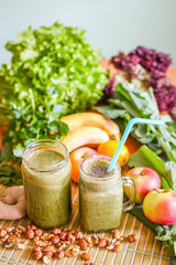 Fruit and vegetable green smoothie