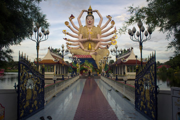 Naklejka premium Many Armed Temple