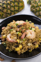 Yellow Curry Fried Rice with Shrimps