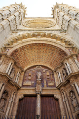 Obraz premium Europe, Spain, Balearic Islands, Mallorca. Palma. The Cathedral of Santa Maria of Palma, referred to as La Seu. A Gothic Roman Catholic cathedral.