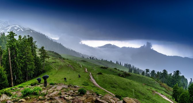 Makra Peak