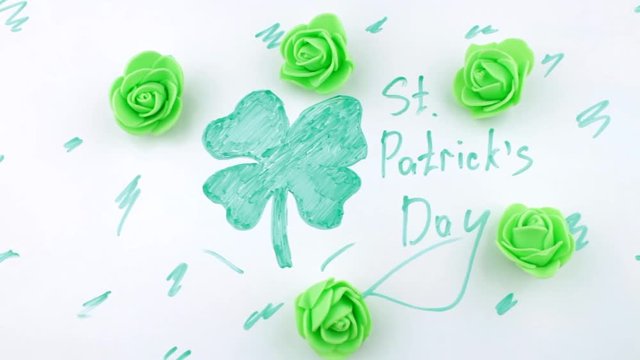 Florets and the stylized clover