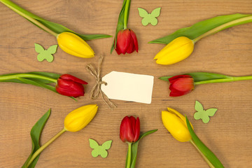 Tulpen und Karte