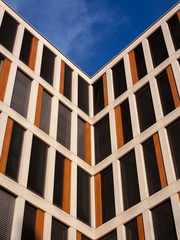 ein symmetrisches Gebäude