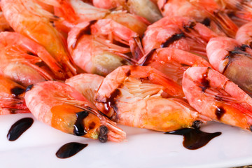 Boiled shrimps with sauce