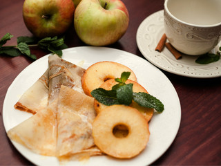 crepes with apple and honey